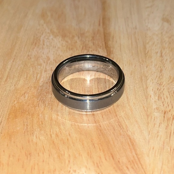 triton tungsten carbide ring - Picture 1 of 3